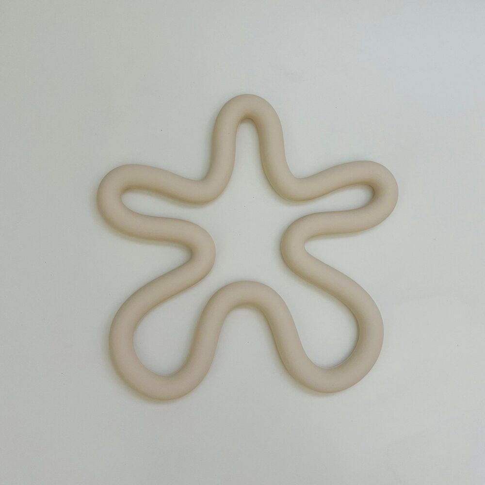 Beige Silicone High Temperature Heat Resistant Coaster Trivet for Pots & Pans - Picture 1 of 3